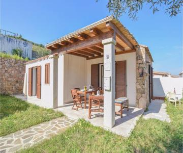 2 Bedroom Lovely Home In Budoni