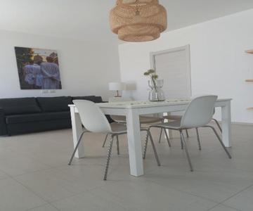 Laguna House