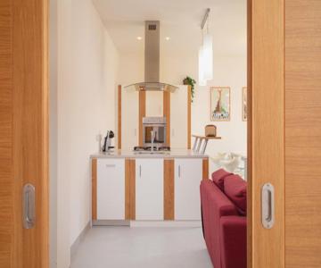 Old Charm - Seaview Apartment