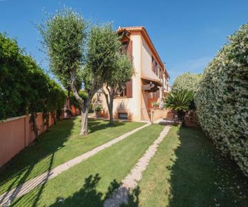 Pula- A Due Passi Dal Mare Con Wifi E A-c