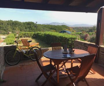 Sardinia Re Casa Ibiscus