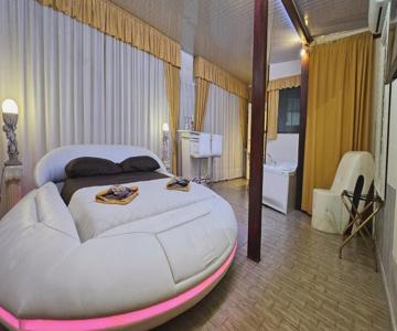 King Apartment And Suite