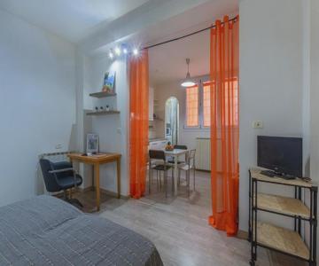 GuestHost - Mandala Central & Comfy Studio