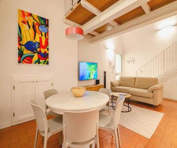 Hermathena Apartament