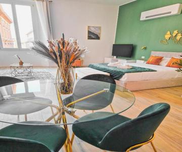 Aviana Suite