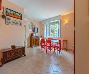 Lido Degli Estensi Flat Con Balcone E Parcheggio!
