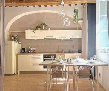 Suite 9, Parma Centro