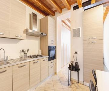 Artistic Urban Apartment