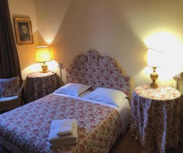 Palazzo Farini Bed & Breakfast