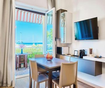 Appartamento Con Terrazza Fronte Mare