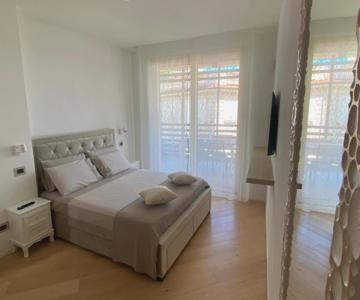 Sea View Embassy Apartment
