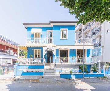 Hotel Lariana