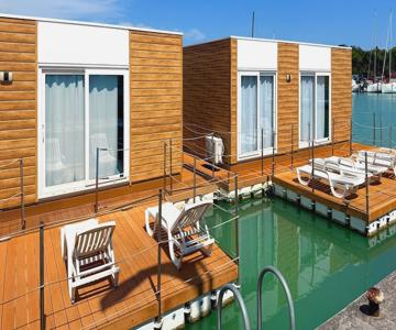 Floating Resort