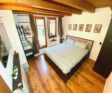 Rustic Retreat Rooms