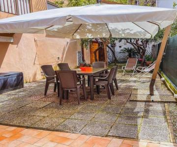 Casa Con Giardino Al Centro Al Cancello