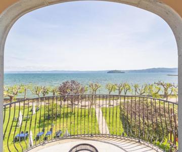 Casa Vacanze Maddalena - Palazzetto Sul Lago - Diamante Blu