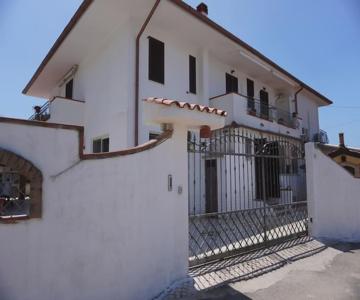 Villa 7 Posti A 3 Minuti Dal Mare - Villa Carbone