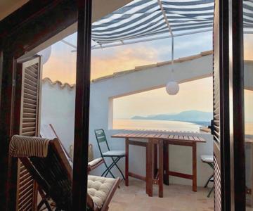 Holidaycasa Mirella - Nel Cuore Del Centro Storico