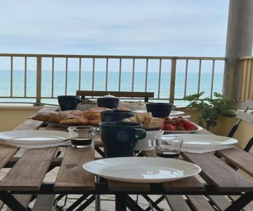 Le Terrazze Beachfront, Balcony, Parking, Private Access Beach