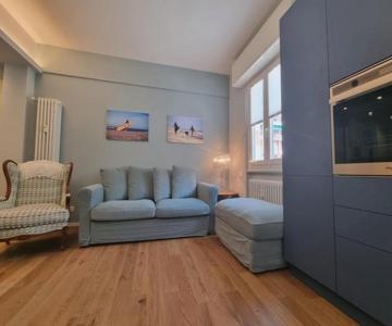 U Mae Ma, Un Passo Dal Mare