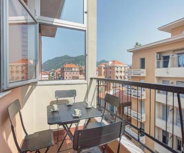 Queta - Modern Flat