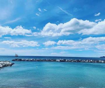 Liguria- Chiavari: A Trenta Passi Dal Mare