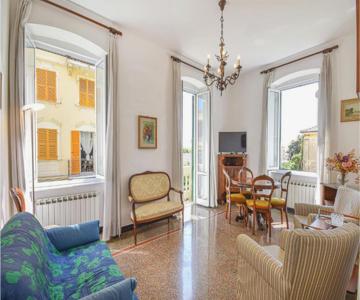 3 Bedroom Gorgeous Apartment In Nervi