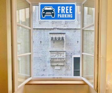 Amazing San Lorenzo 19, Rolli Palace Unesco - Stunning View Overlooking The Cathedral - Free Private