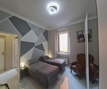 Ampio Appartamento Con 2 Posti Auto E Cortile