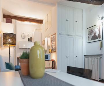 Nina House
