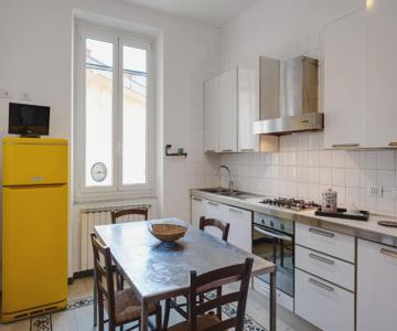 Piazza Concordia Apartment With Balcony