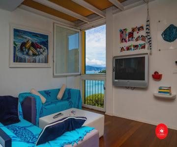 La Casa Dagli Occhi Blu