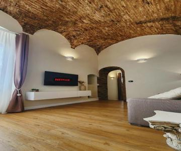 Classy Homes - C' Era Una Volta