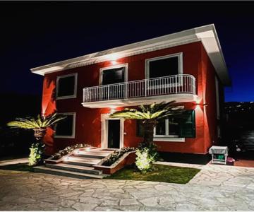 Elegante Villa Giardino + Posteggio Privato