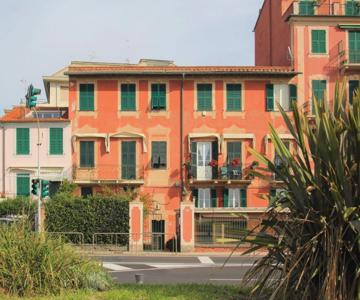 Apartment Casa Lambruschini By Interhome