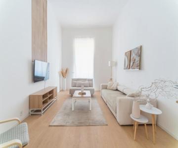 Grand Central 1845 - 2 Bedrooms Design Flat