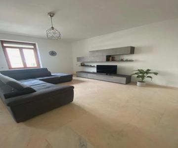 [elegante Appartamento In Centro]