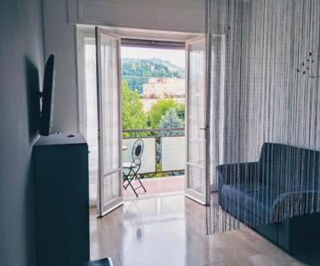 Appartamento Con Terrazzo Zona Ospedale Civile