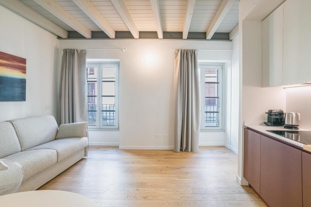 Le Dimore - Como City Center - Boutique apartments near Lake, Train and Bus Stations