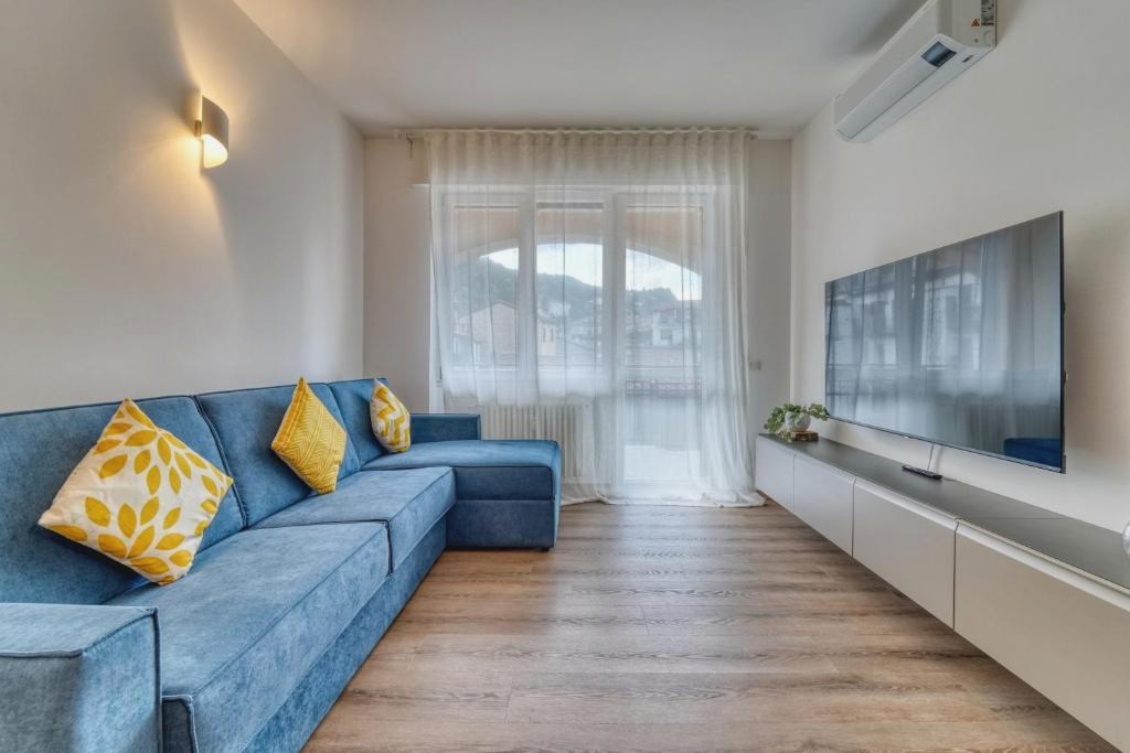 Casa Ginevra - Modern Design, King Bed & Terrace