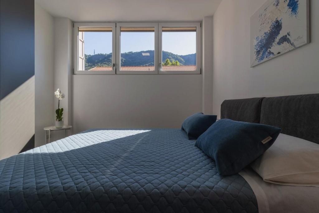 Rent in Como Apartment 1