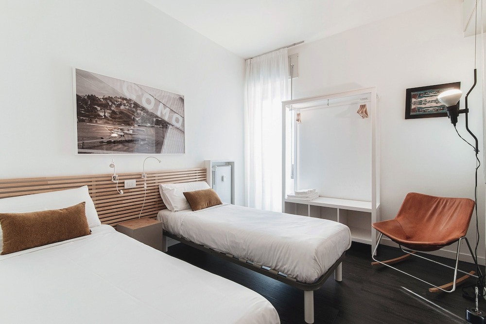 MyHomeInComo - Art Design Suites