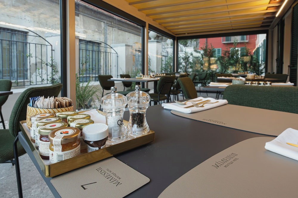 Mimesis 11 Boutique Hotel