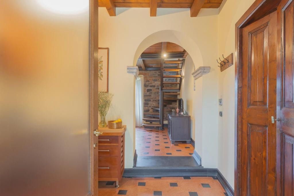 Casa Giovio Elegant Historic Residence in the heart of Como