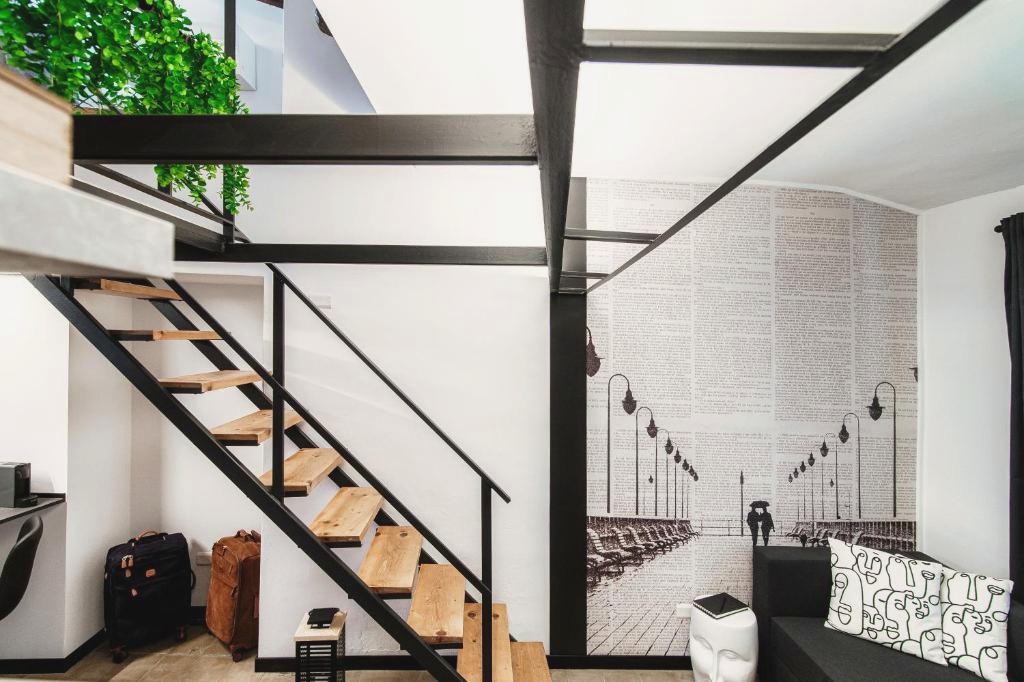 La Casa Dei Viaggiatori by "The House Of Travelers"