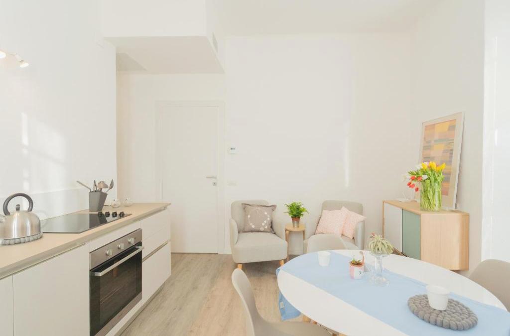The Little Prince Apartment By Rent All Como