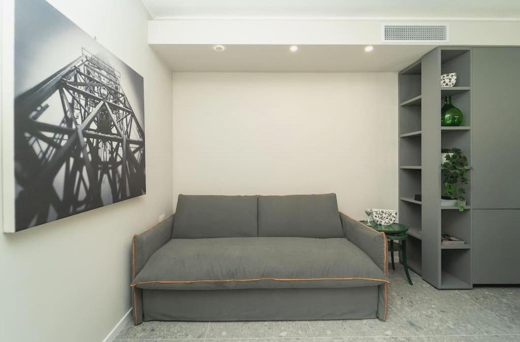 Apt 2 min from the Cathedral with private parking