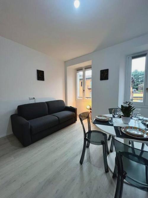 100 passi dal Lago, history apartment piazza Roma by Revenue House