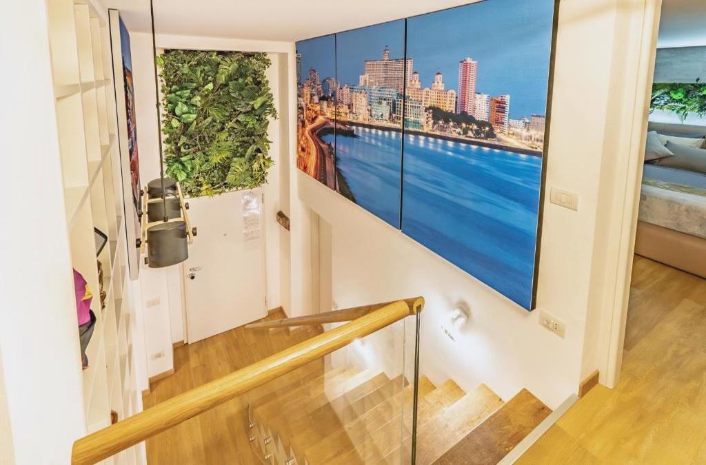 Haven Loft Como - Private Spa, Parking & Jacuzzi