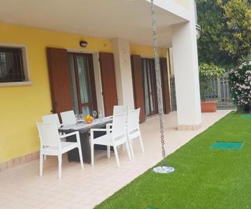 In Vacanza Da Miki 03